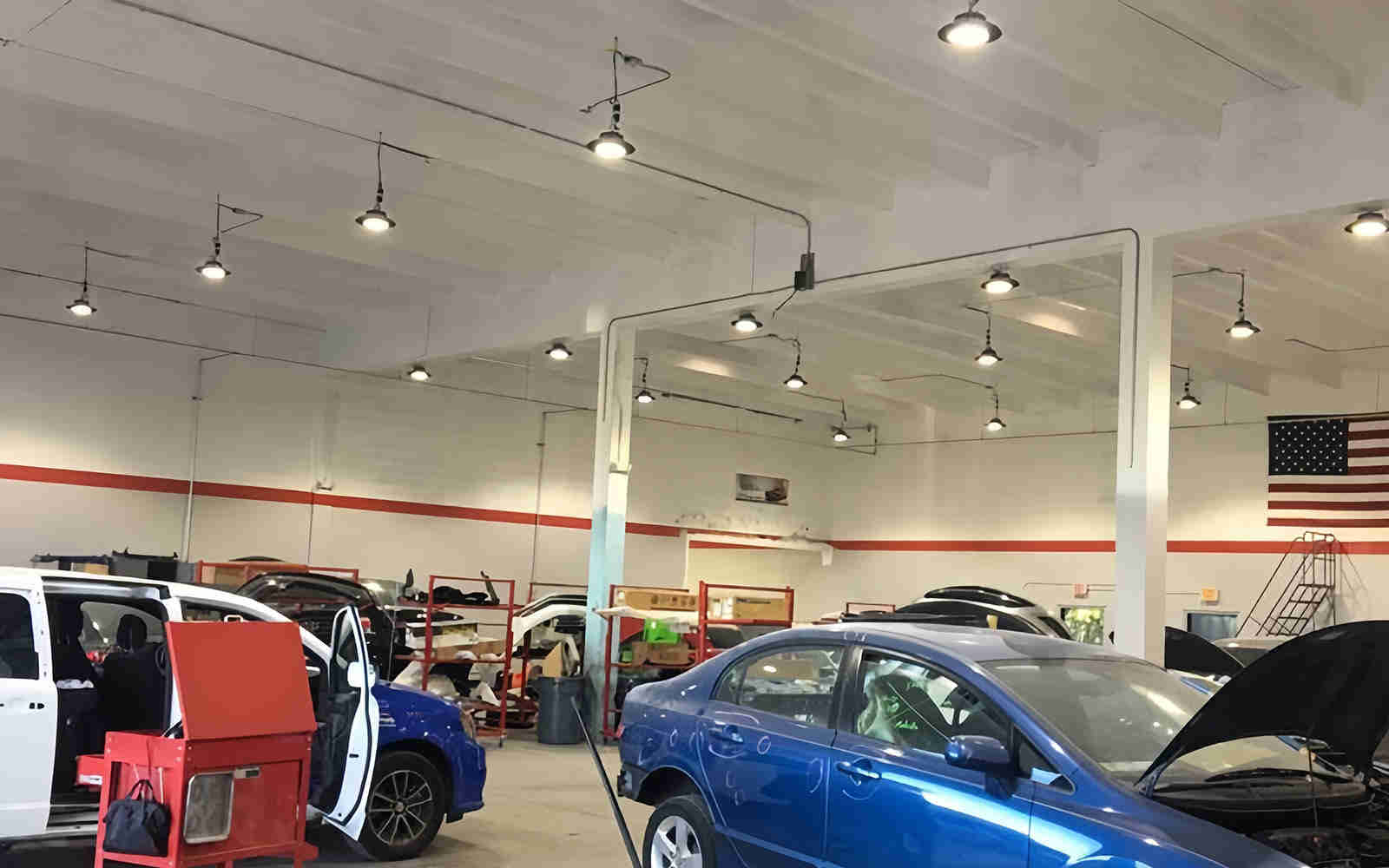 LED high bay light application in Garage