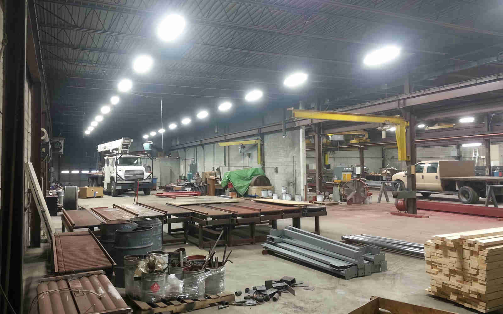 LED high bay light application in Workshop