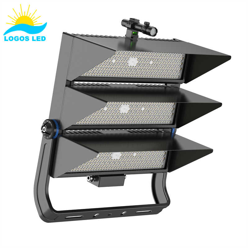 Titan led sports field lighting (1)